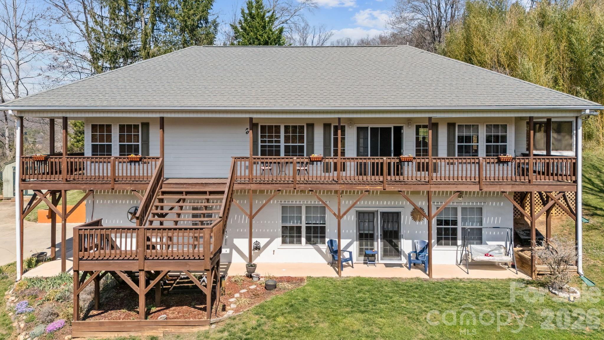 32 Keller Street Waynesville NC 28786