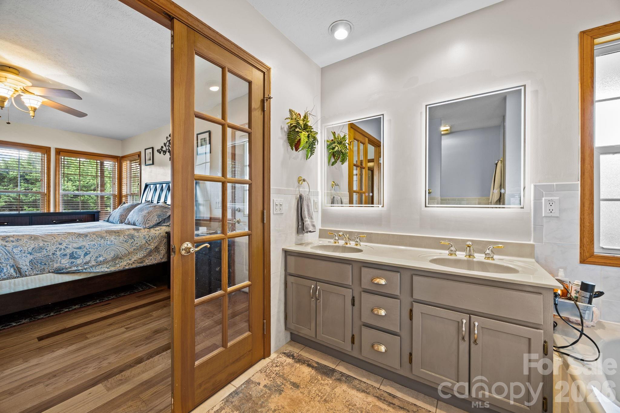 32 Keller Street Waynesville NC 28786