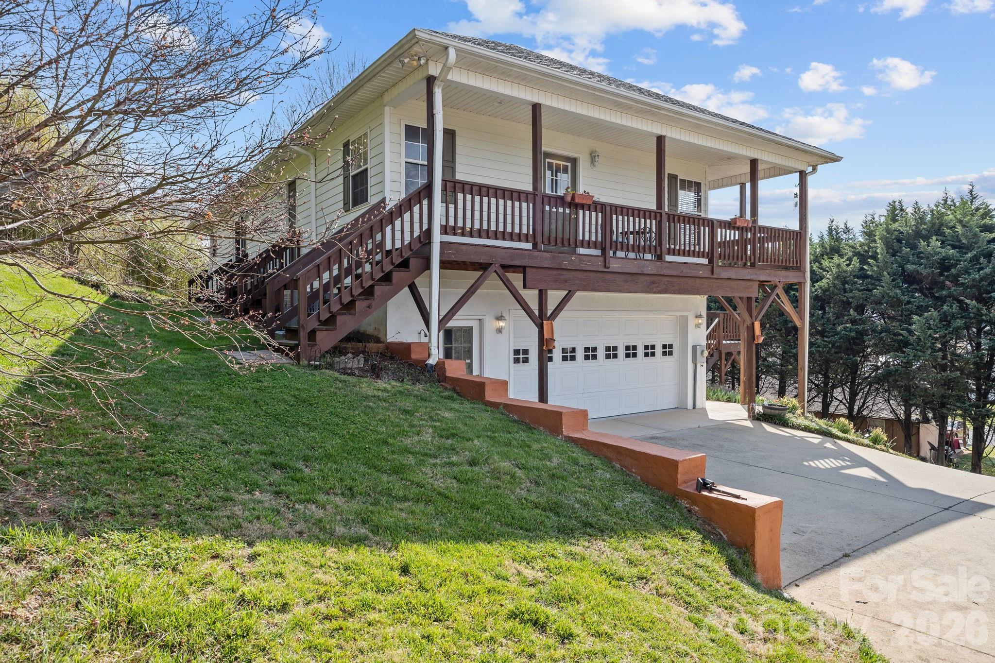 32 Keller Street Waynesville NC 28786