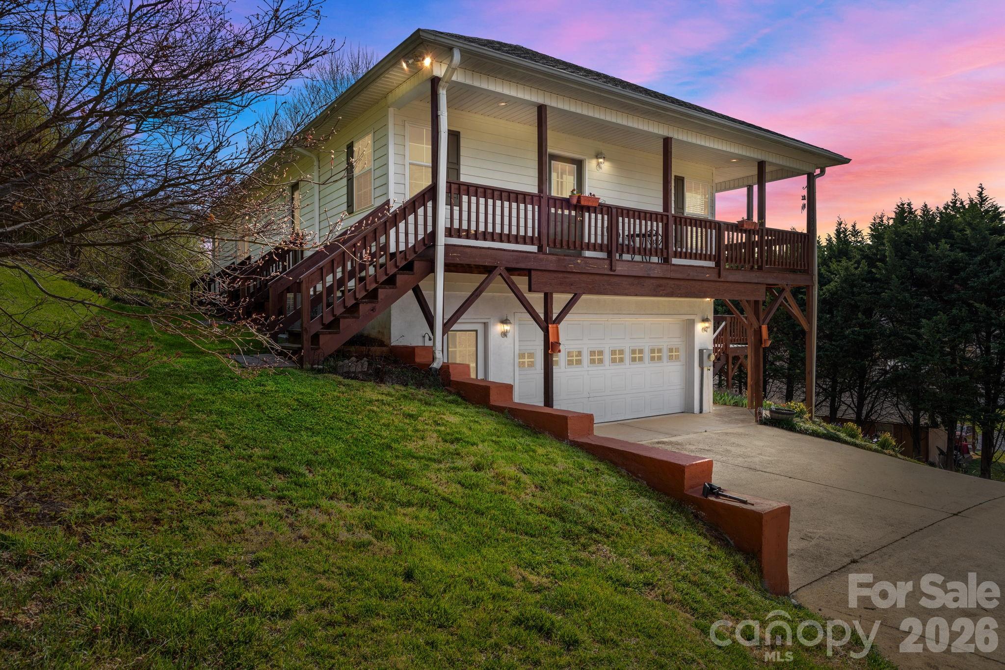32 Keller Street Waynesville NC 28786