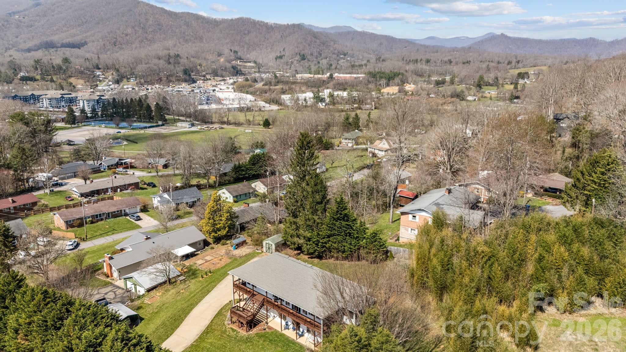 32 Keller Street Waynesville NC 28786