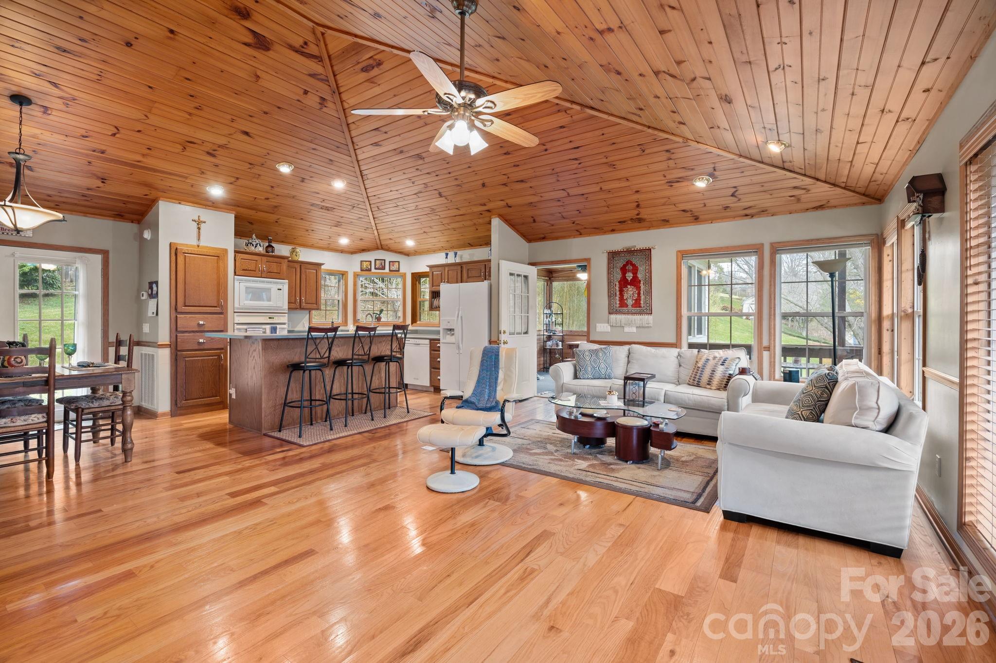 32 Keller Street Waynesville NC 28786
