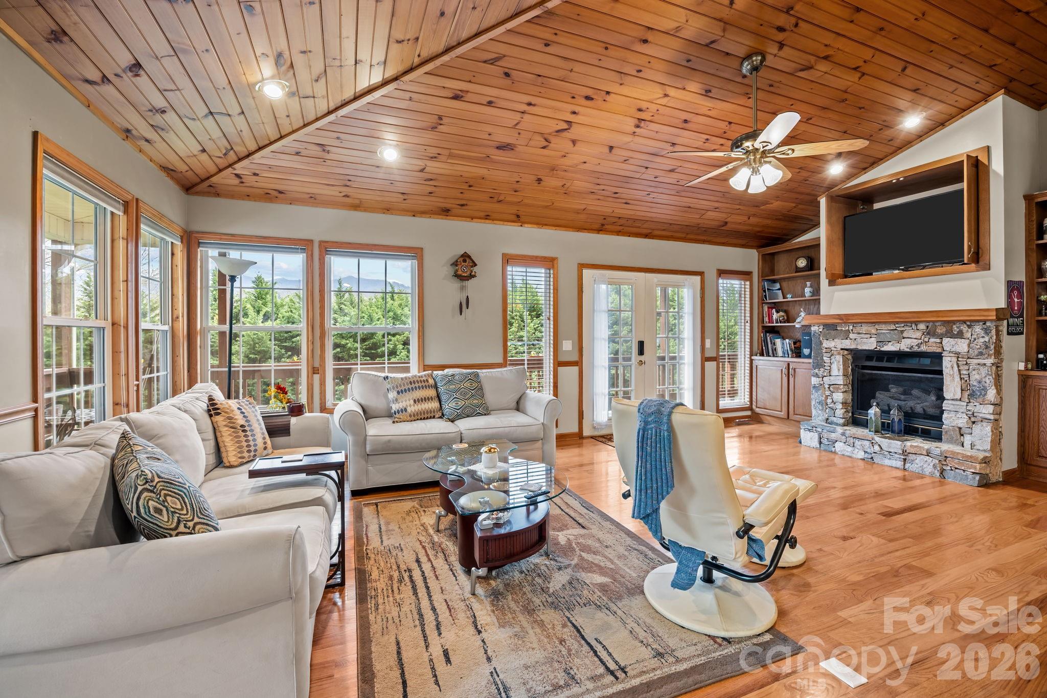 32 Keller Street Waynesville NC 28786