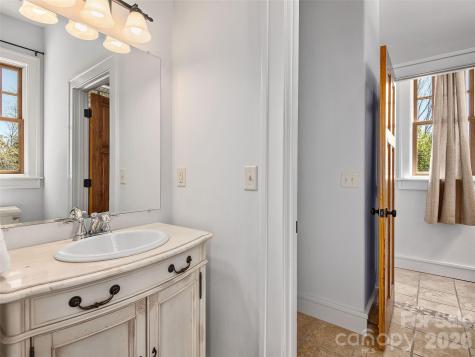 457 Coopers Hawk Drive Asheville NC 28803