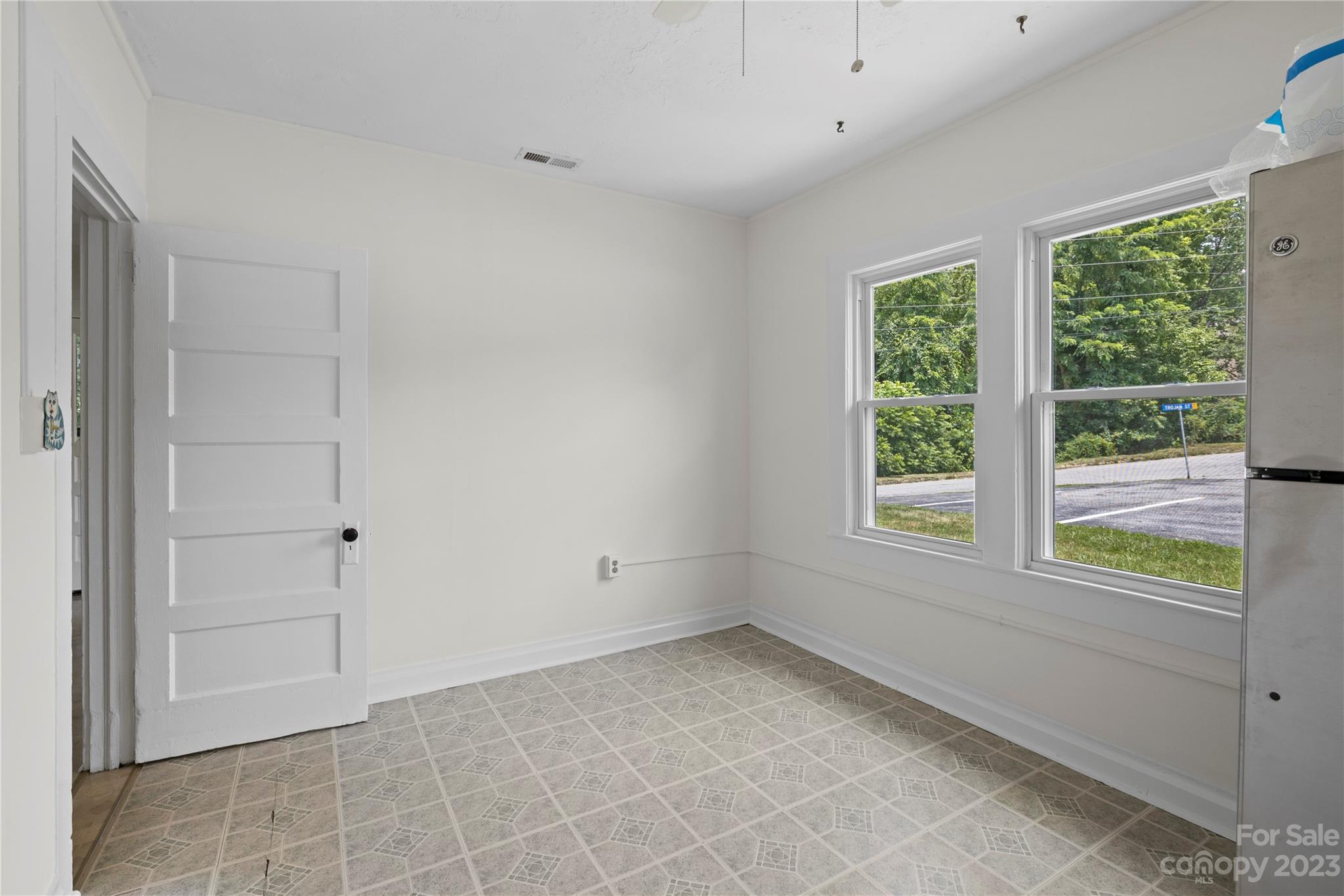 49 Elkwood Avenue Asheville NC 28804