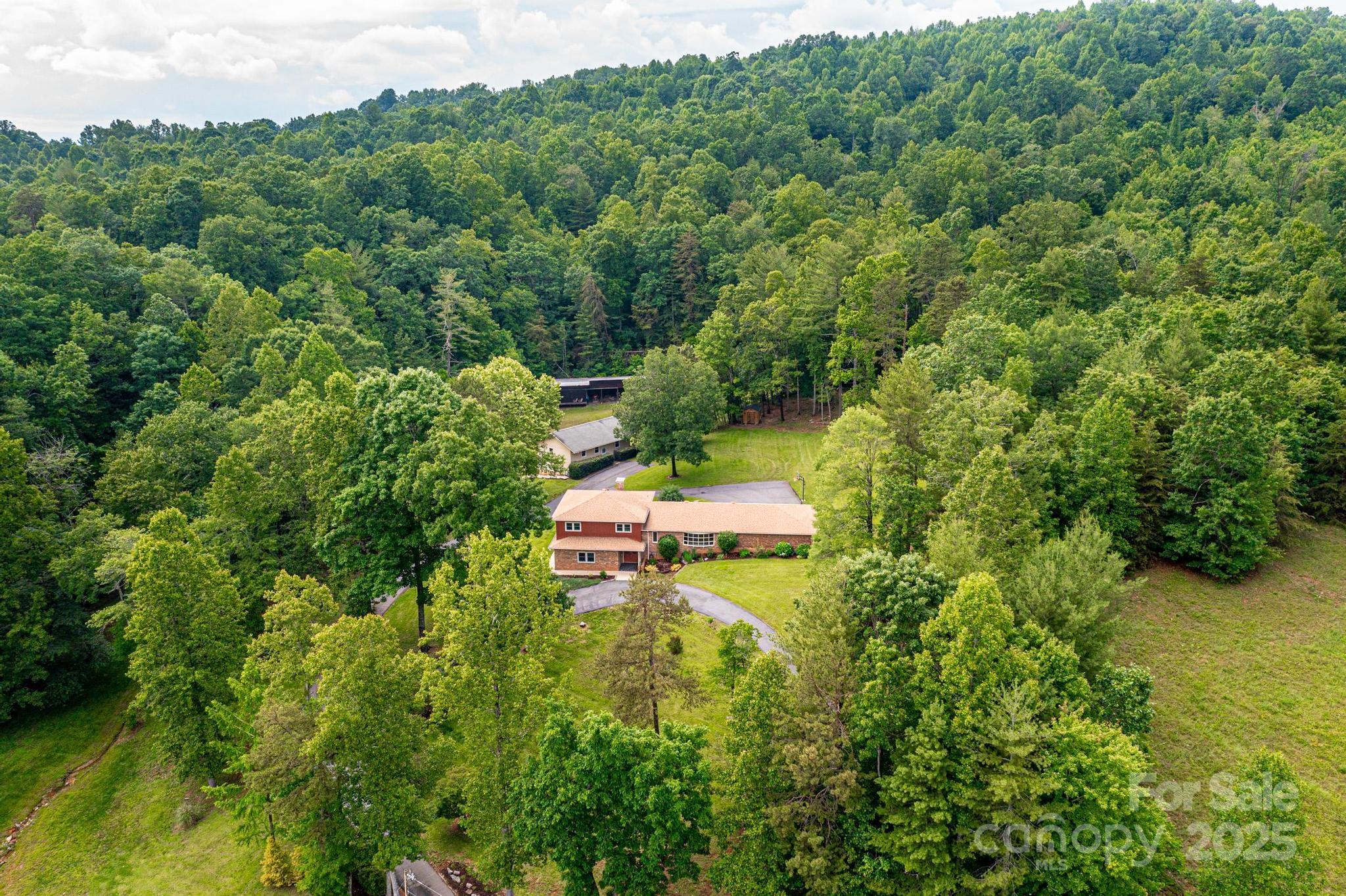 221 Roberts Lane Lenoir NC 28645