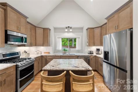 68 Huckleberry Ridge Lane Zirconia NC 28790