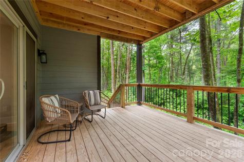 68 Huckleberry Ridge Lane Zirconia NC 28790