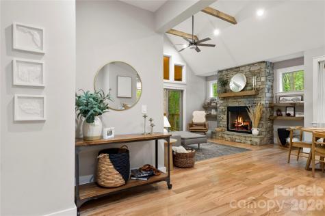 68 Huckleberry Ridge Lane Zirconia NC 28790
