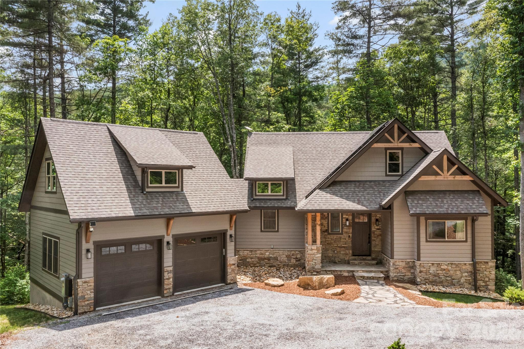 68 Huckleberry Ridge Lane Zirconia NC 28790