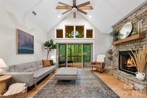68 Huckleberry Ridge Lane Zirconia NC 28790
