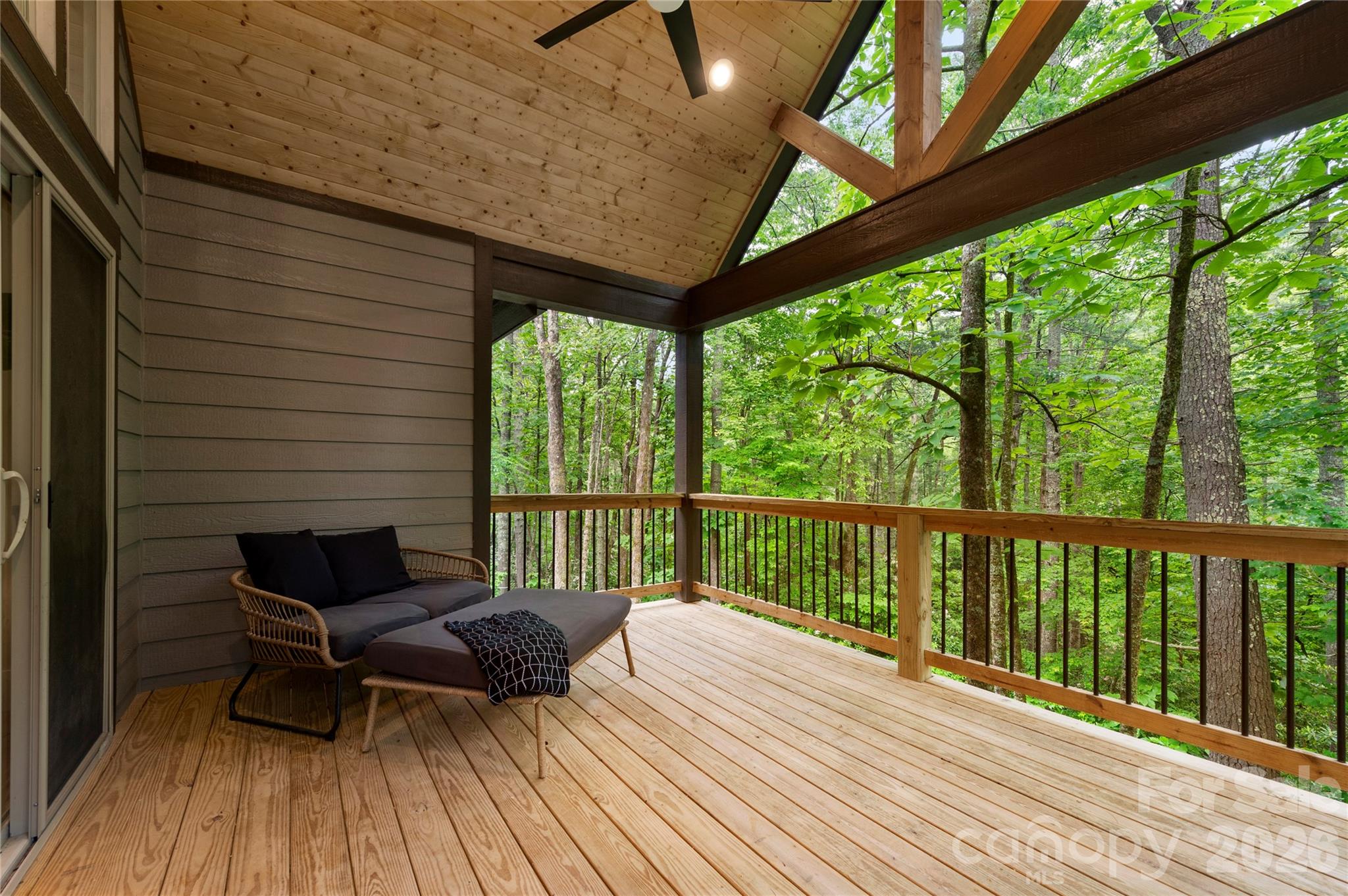 68 Huckleberry Ridge Lane Zirconia NC 28790
