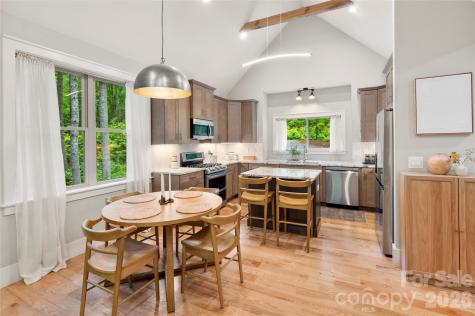 68 Huckleberry Ridge Lane Zirconia NC 28790