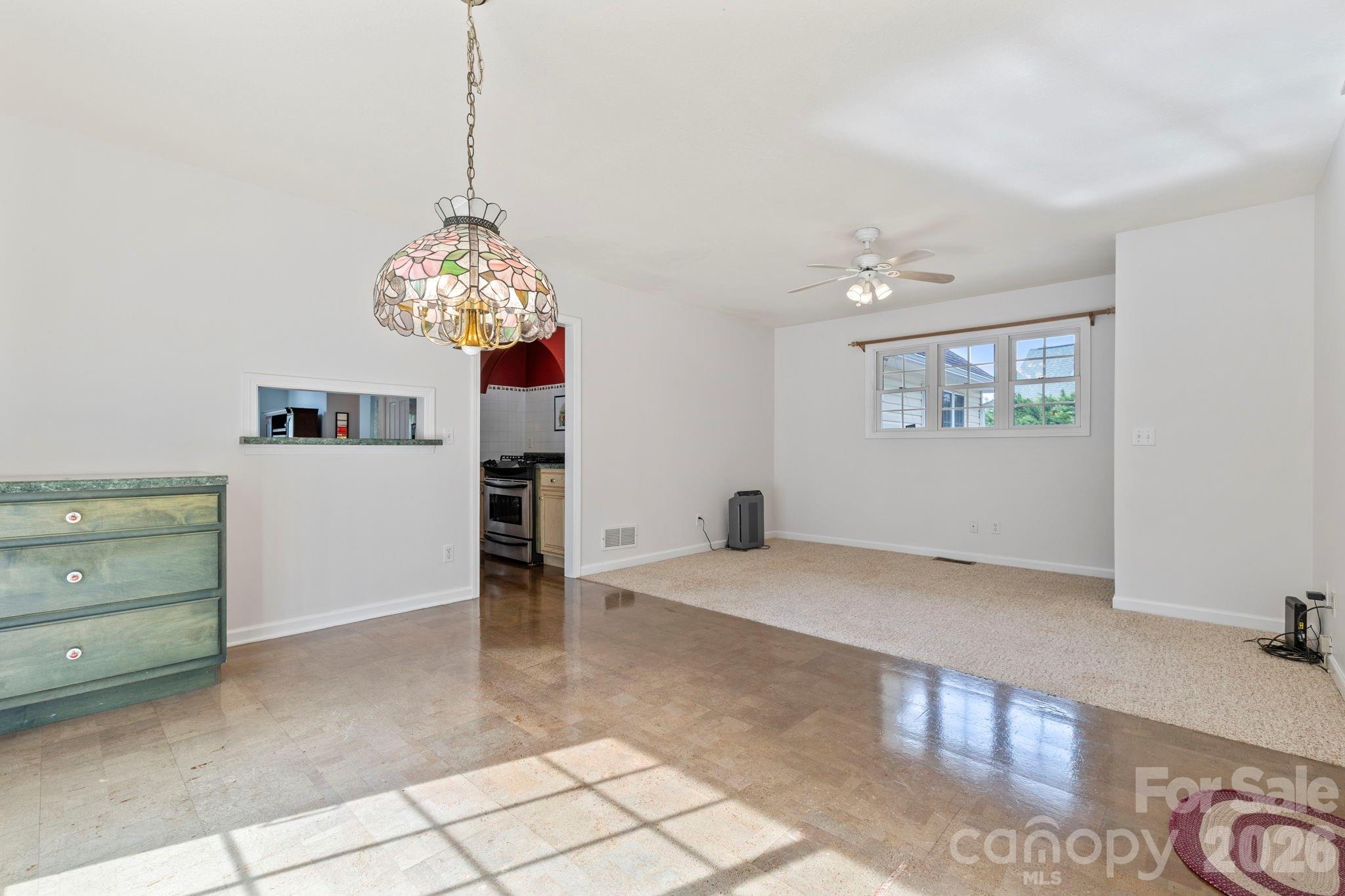 372 Kingfisher Lane Mills River NC 28759
