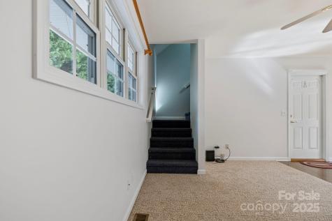 372 Kingfisher Lane Mills River NC 28759