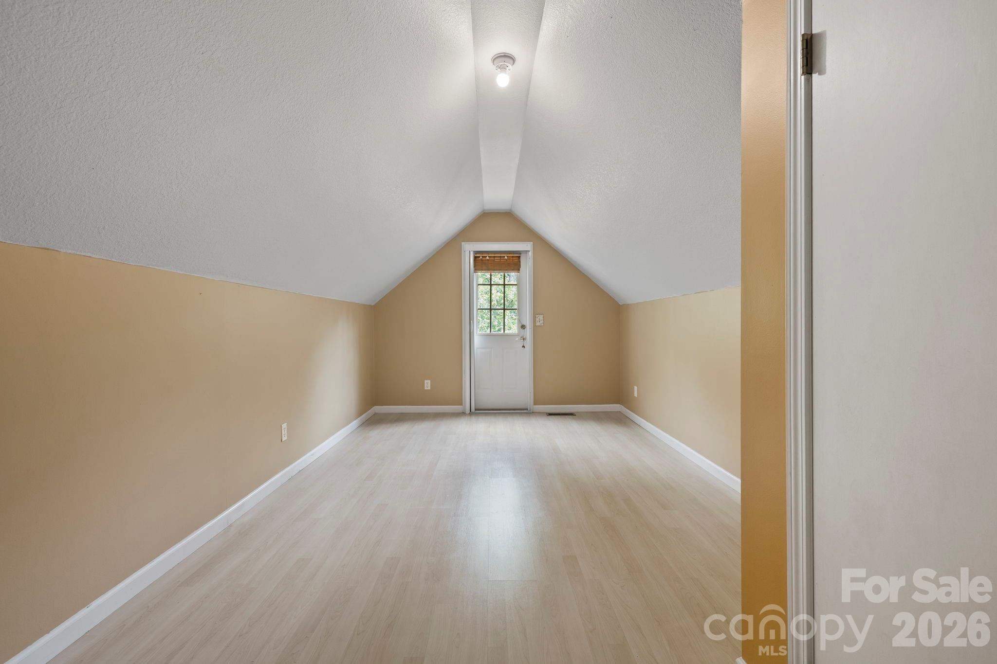 372 Kingfisher Lane Mills River NC 28759