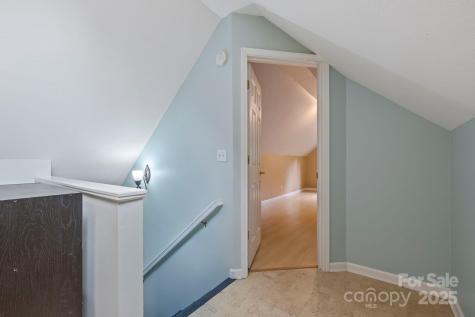 372 Kingfisher Lane Mills River NC 28759