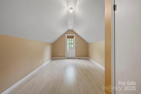 372 Kingfisher Lane Mills River NC 28759