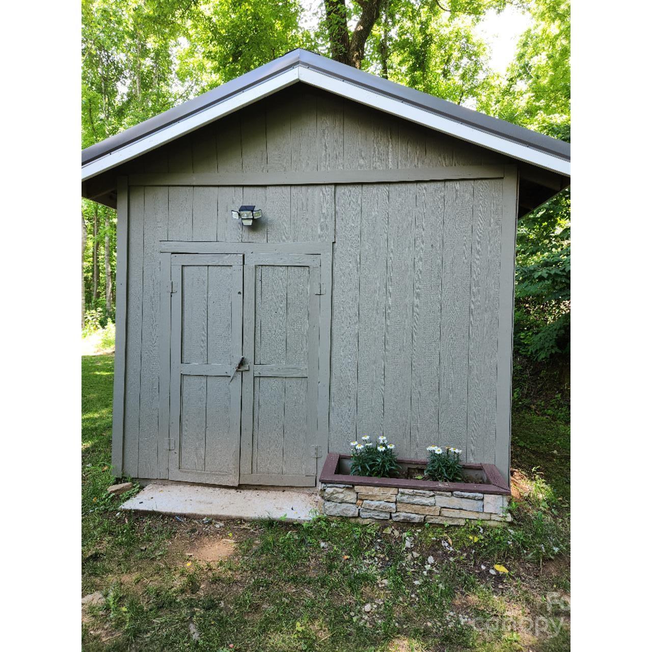 283 Robin Drive Marion NC 28752
