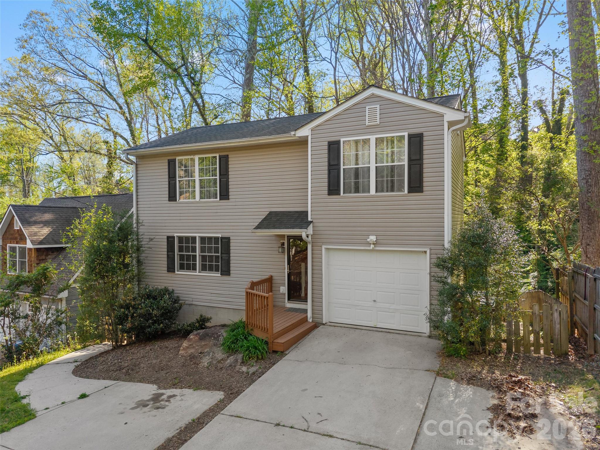 13 Castle Street Asheville NC 28803