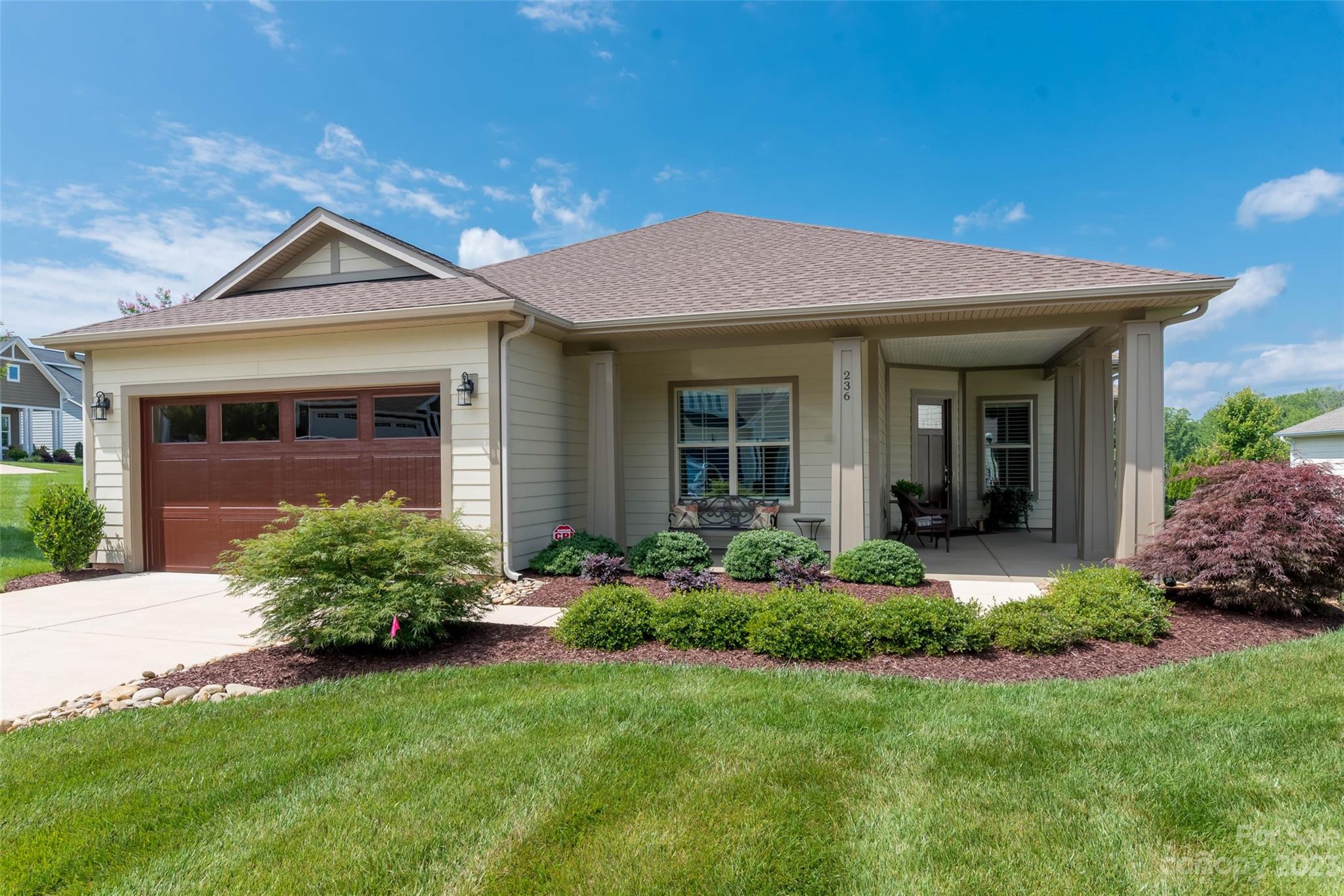 236 Stone Mountain Way Denver NC 28037