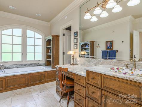 176 Valley Springs Road Asheville NC 28803