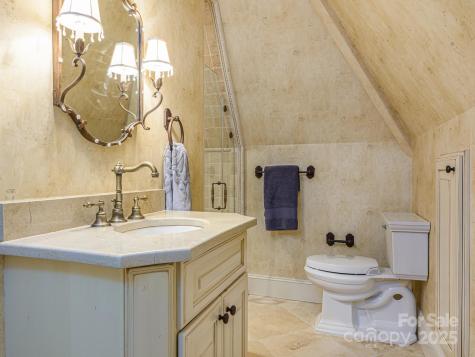 176 Valley Springs Road Asheville NC 28803