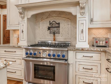 176 Valley Springs Road Asheville NC 28803