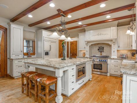176 Valley Springs Road Asheville NC 28803