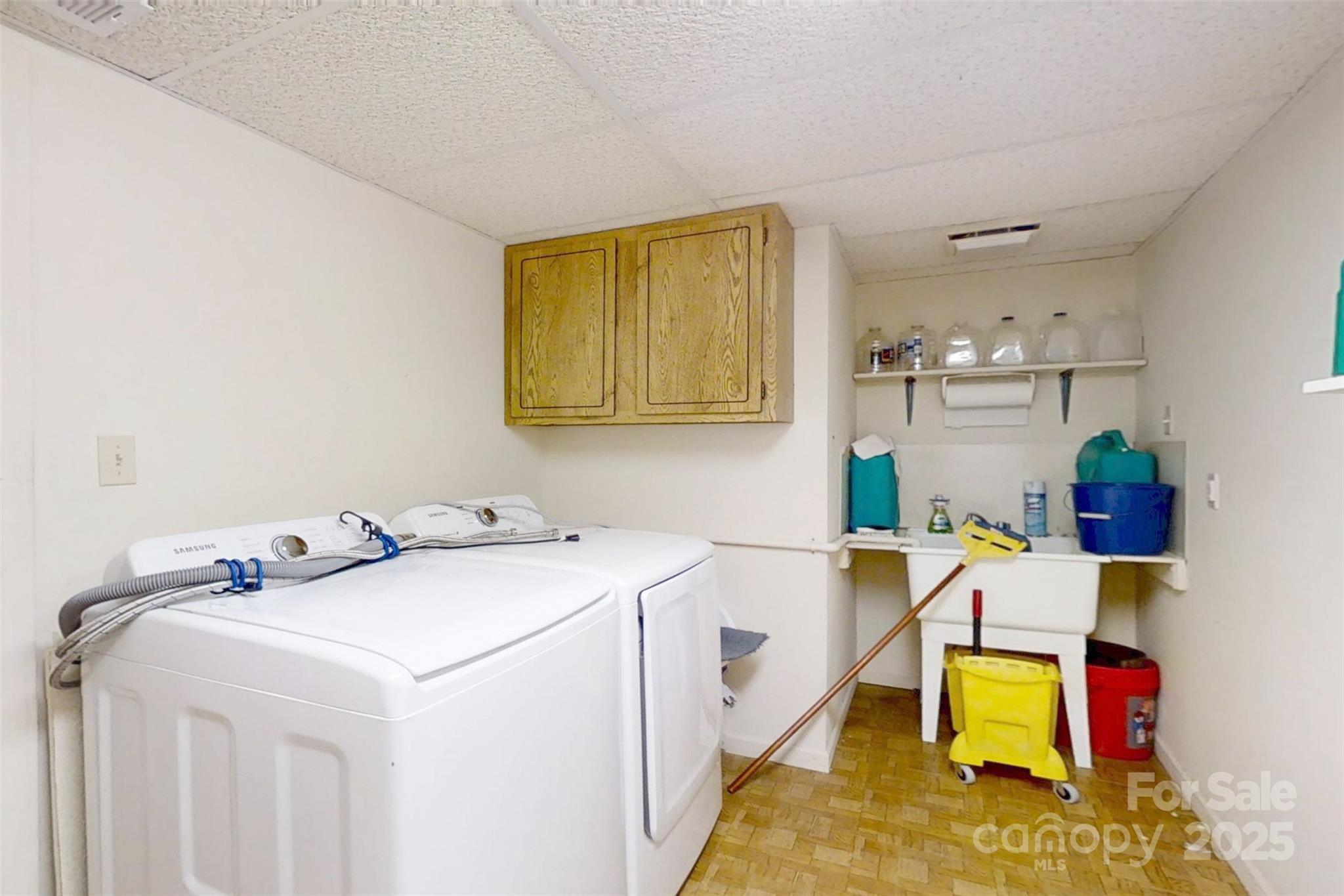 2 Clubhouse Court Asheville NC 28803