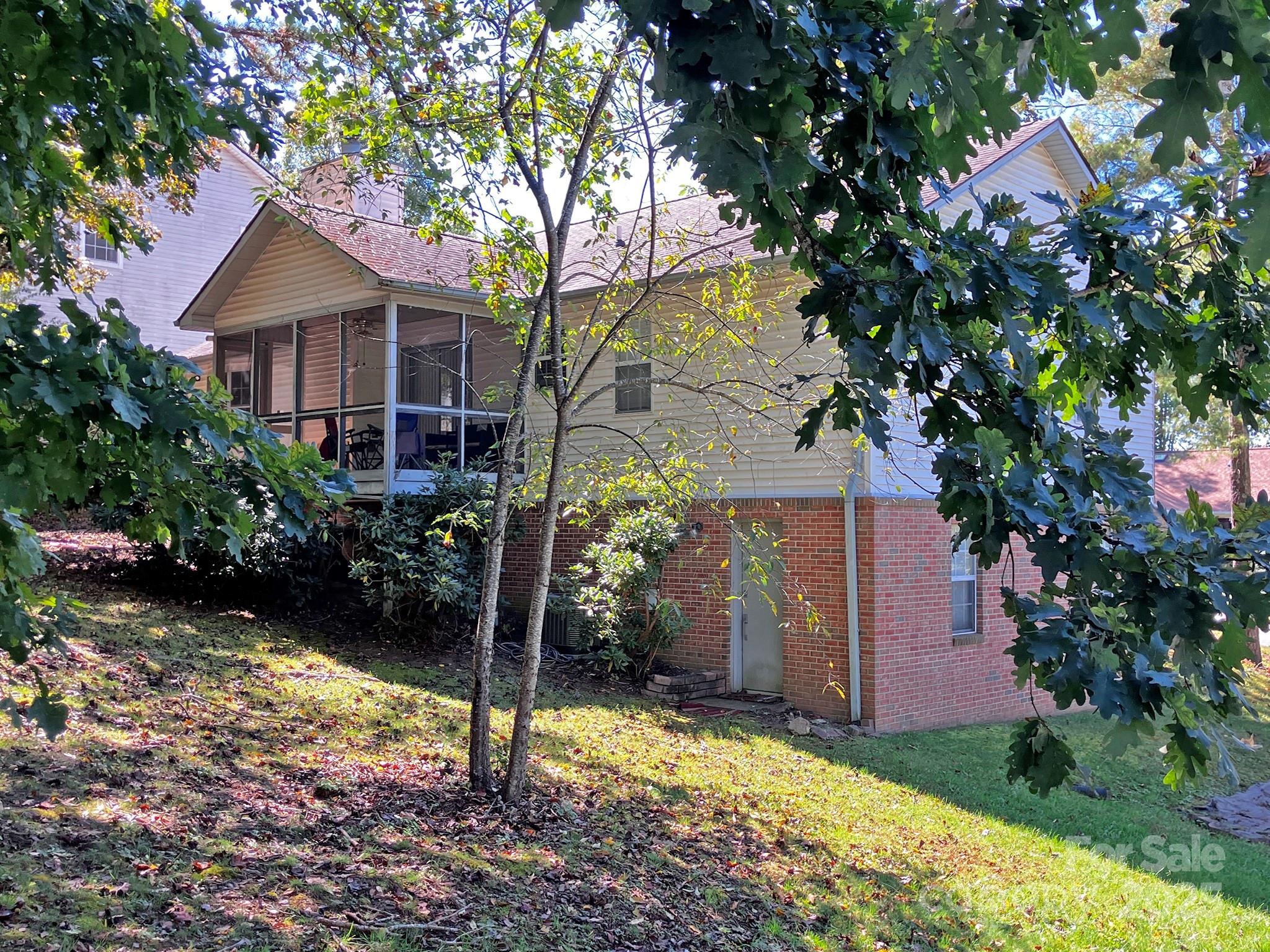 2 Clubhouse Court Asheville NC 28803