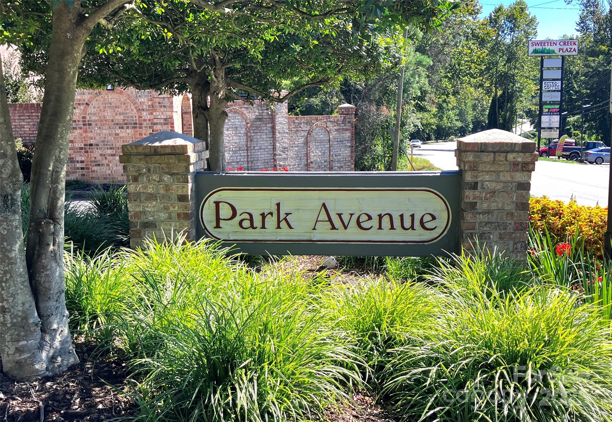 2 Clubhouse Court Asheville NC 28803