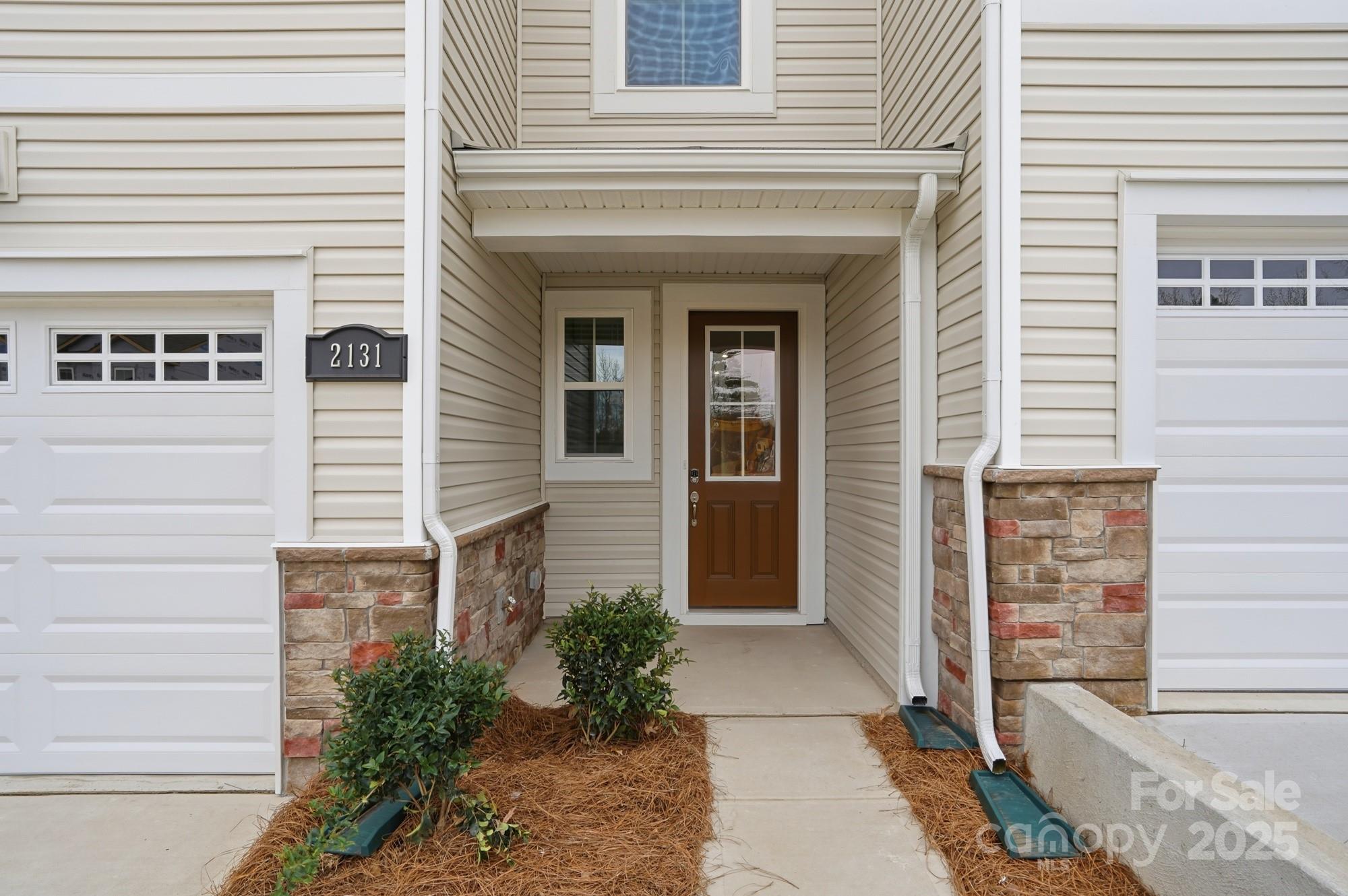 2131 Vinyasa Lane Charlotte NC 28215