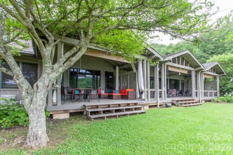 307 Blue Ridge Parkway Bryson City NC 28713