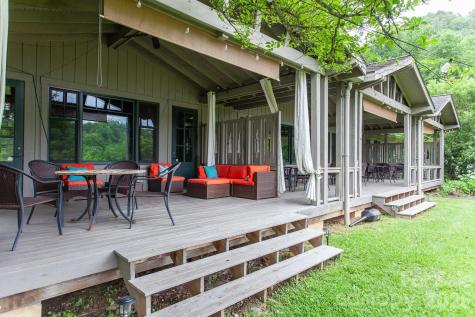 307 Blue Ridge Parkway Bryson City NC 28713