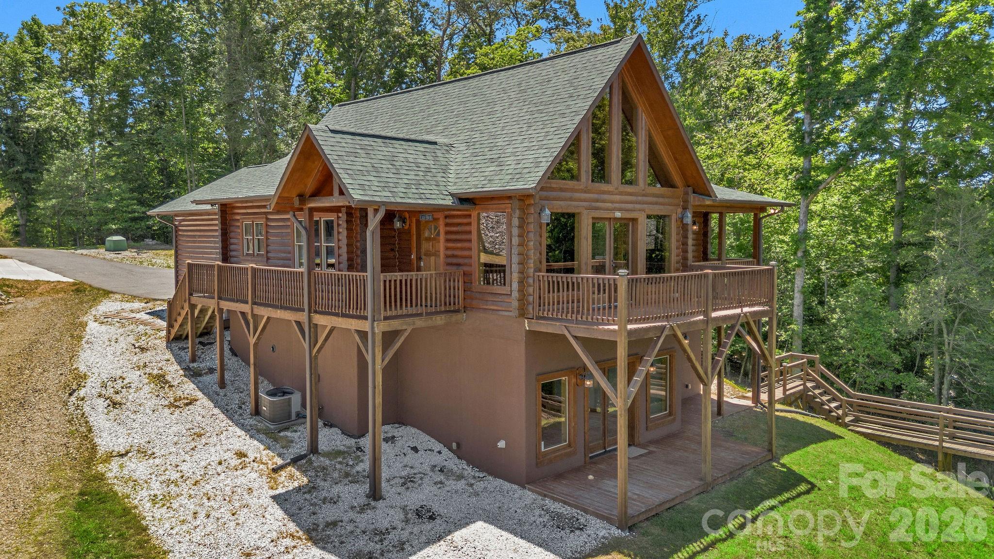 318 Heron Point Drive Wilkesboro NC 28697