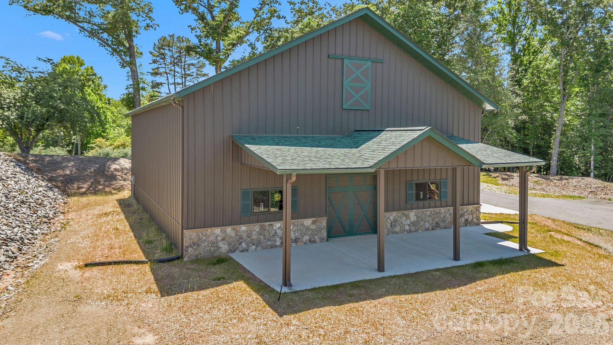 318 Heron Point Drive Wilkesboro NC 28697