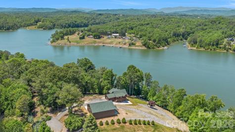 318 Heron Point Drive Wilkesboro NC 28697