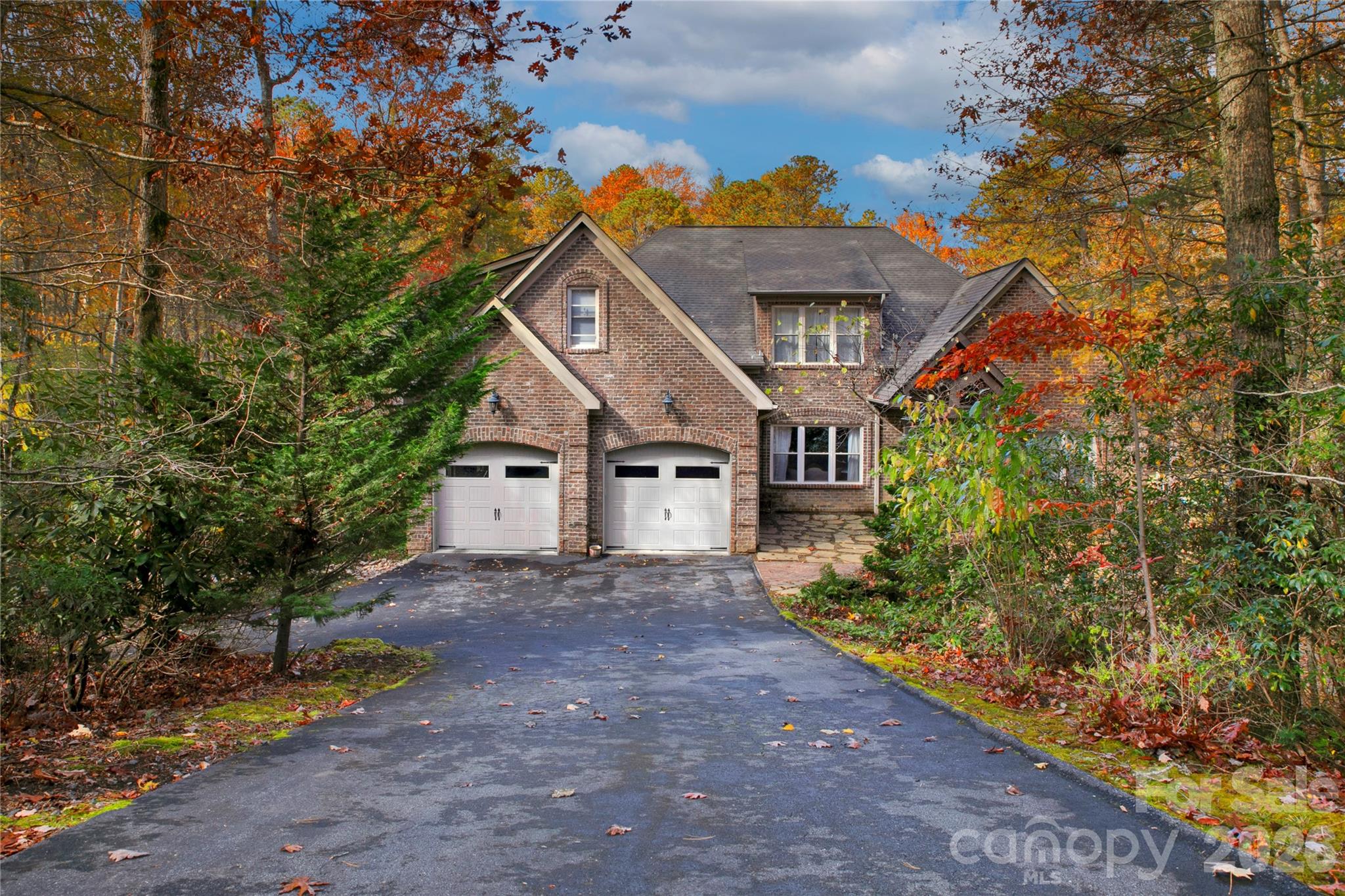 886 Soquili Drive Brevard NC 28712