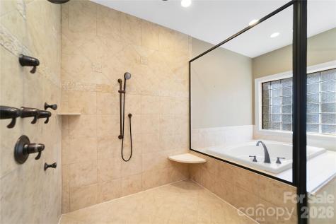 886 Soquili Drive Brevard NC 28712