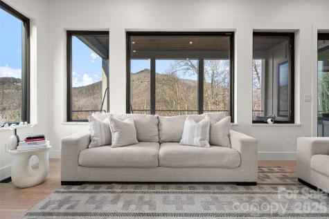 22 Chesten Mountain Drive Asheville NC 28803