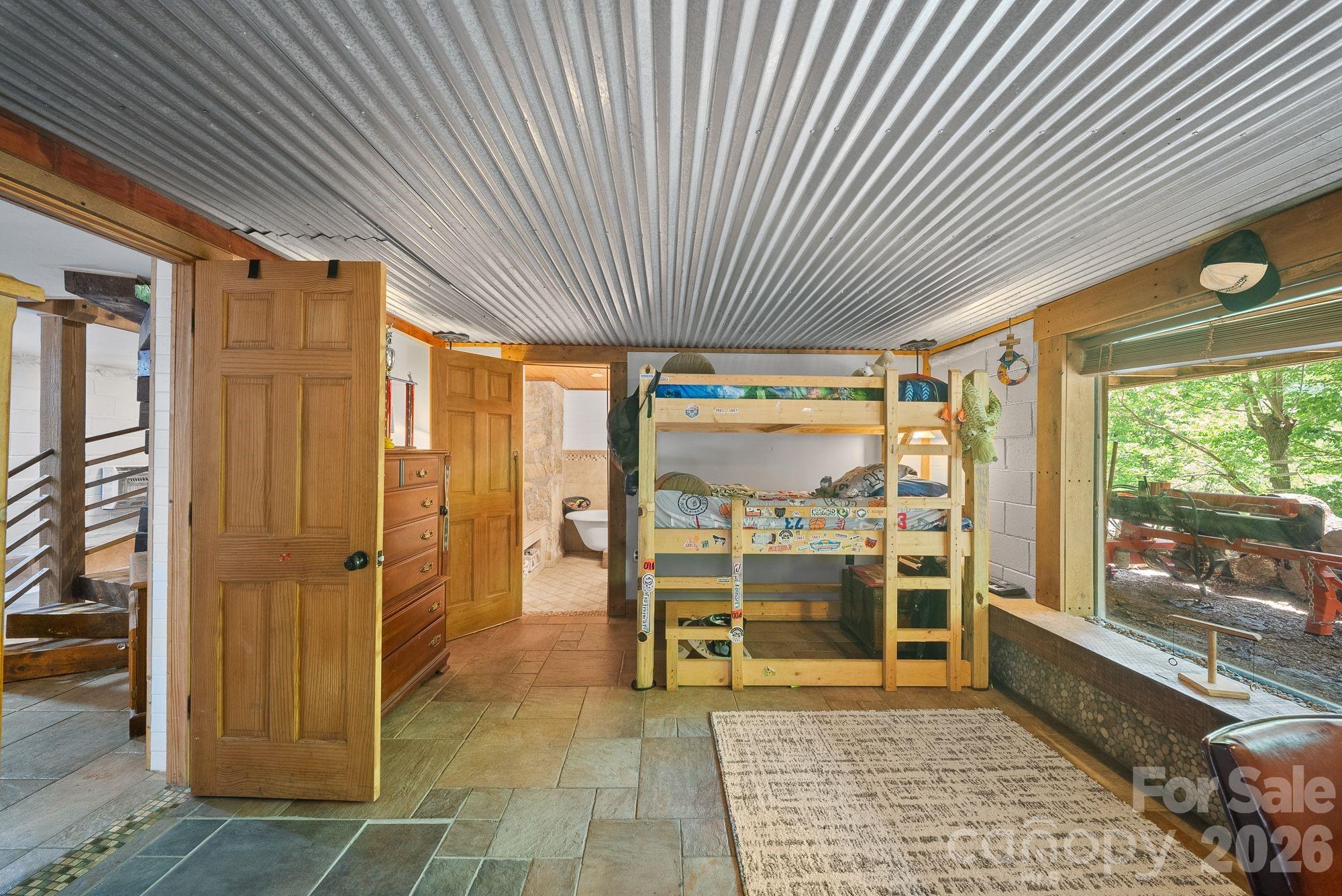 4606 Hemphill Road Waynesville NC 28785