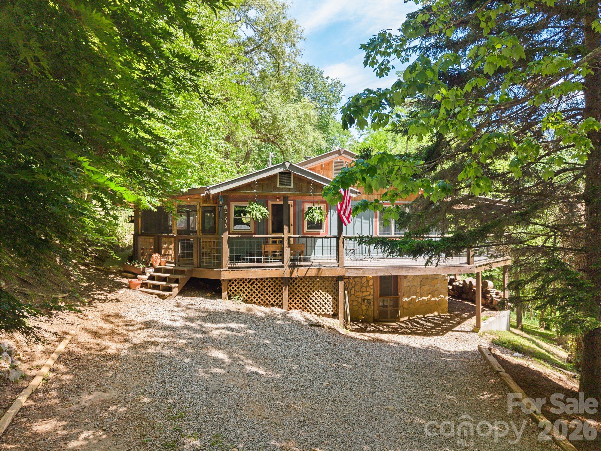4606 Hemphill Road Waynesville NC 28785