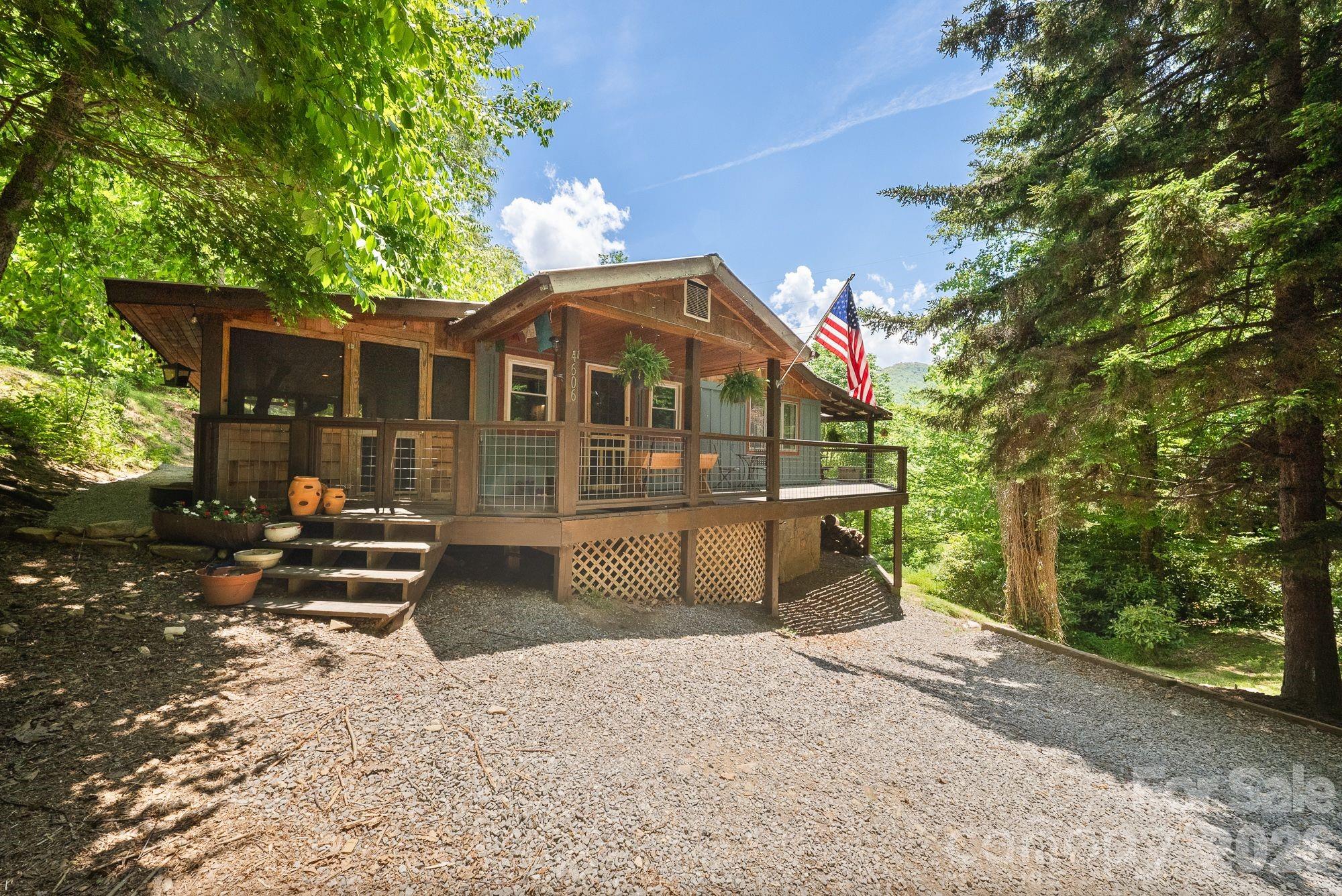 4606 Hemphill Road Waynesville NC 28785
