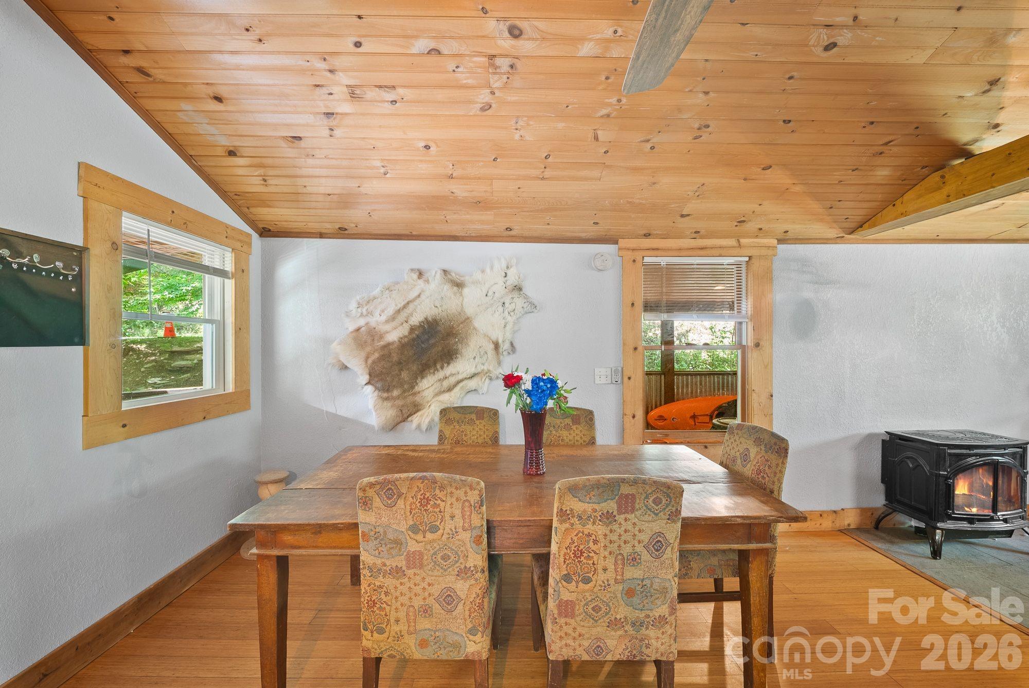 4606 Hemphill Road Waynesville NC 28785