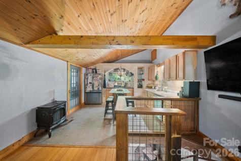 4606 Hemphill Road Waynesville NC 28785