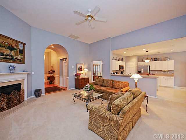 9421 Autumn Applause Drive Charlotte NC 28277
