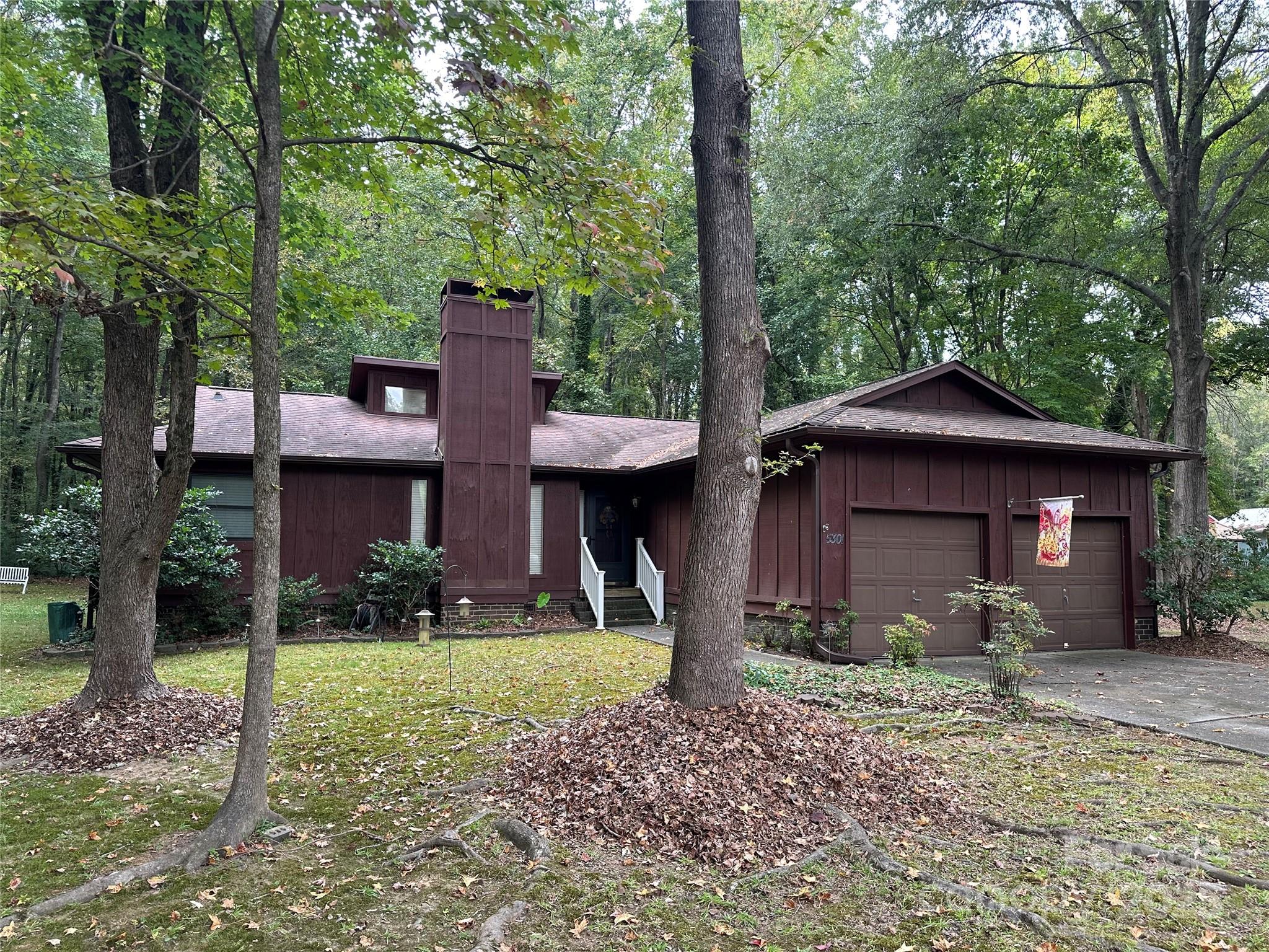 5301 Dawndeer Lane Charlotte NC 28212
