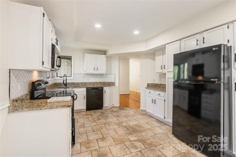 120 Clubwood Court Asheville NC 28803