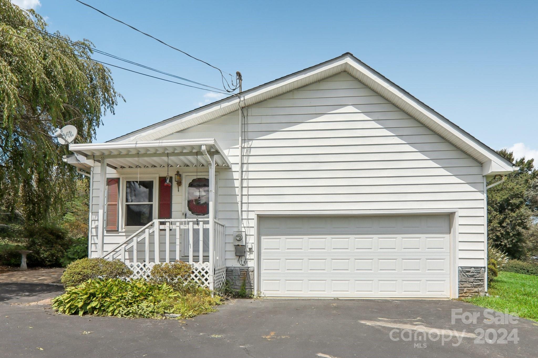 434 Case Cove Road Candler NC 28715